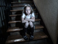 Cómo tratar los problemas de ansiedad social en niños
