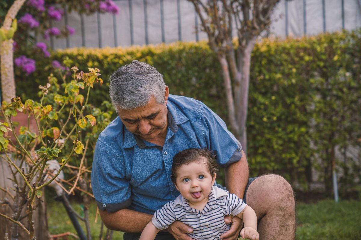 La edad si importa: la inesperada relación entre la edad paterna y el riesgo de trastornos del neurodesarrollo en niños