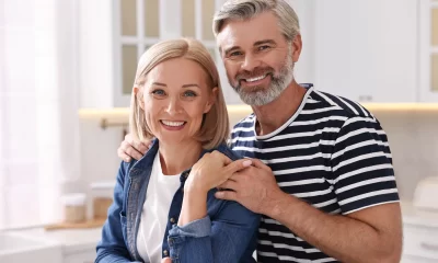 Parejas que comparten emociones positivas muestran mayor amor duradero