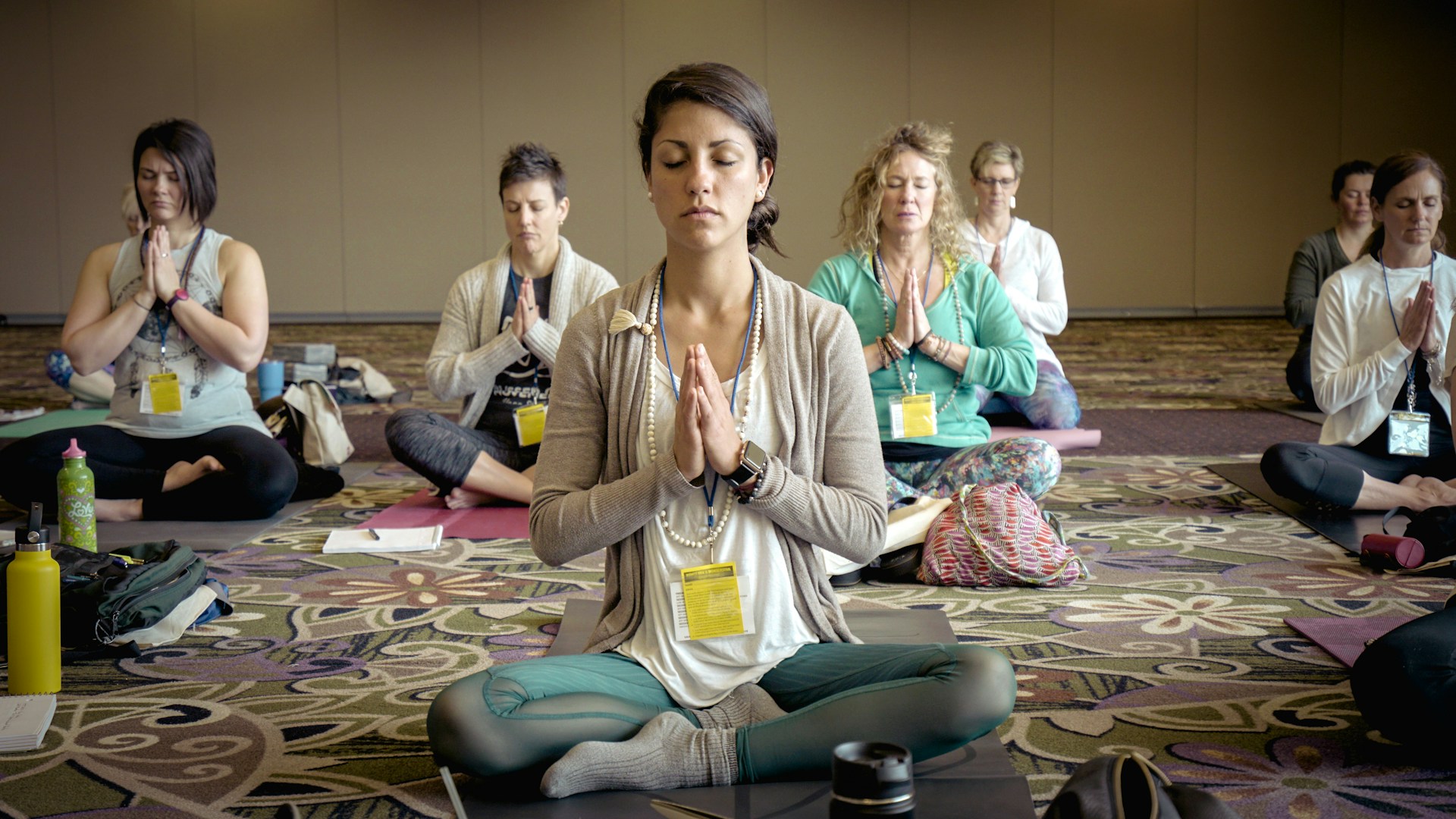 Cómo abrazar el éxito y el bienestar: Lectura Psíquica y Meditación para Aprovechar