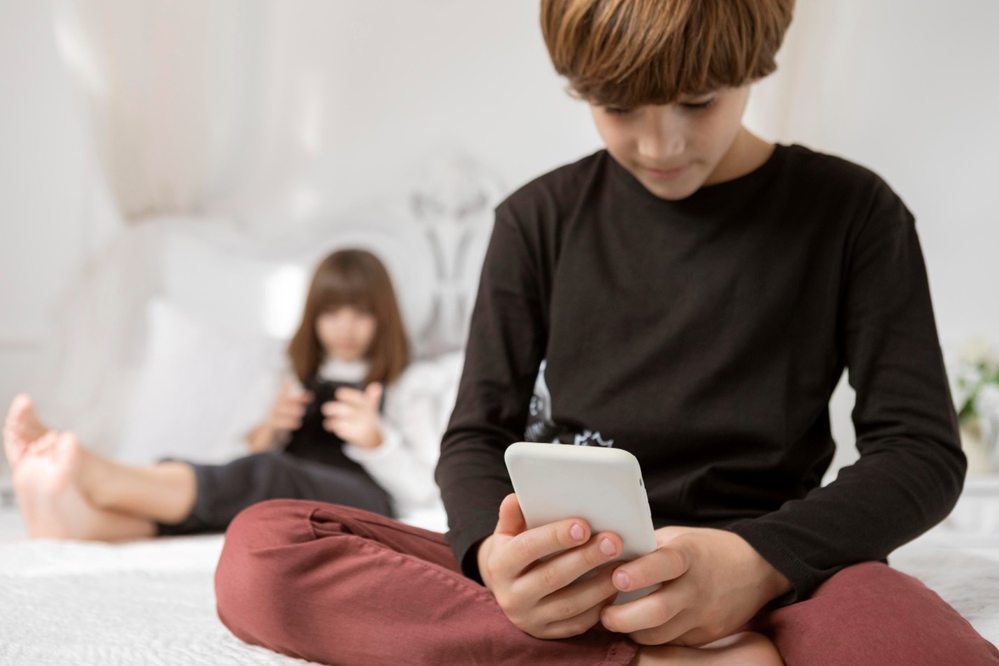 Golpe de dopamina: ¿Las redes sociales dejan a los niños con ganas de más?