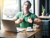 La confianza excesiva al usar IA supera el clásico efecto Dunning-Kruger