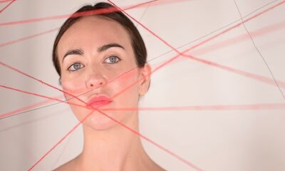 Femenino Singular: Lo Femenino entre el Silencio y la Subversión