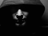 Ganar incrementa la agresión sexual, especialmente en hombres con rasgos psicopáticos