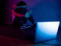 Cómo la inteligencia artificial detecta pensamientos suicidas ocultos en el cerebro de jóvenes adultos