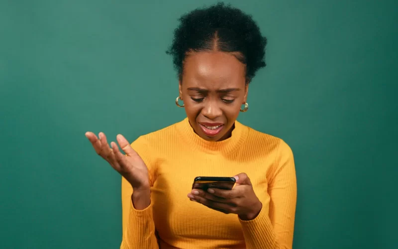 ¿Por qué la IA se está convirtiendo rápidamente en el terapeuta y confidente preferido del mundo?