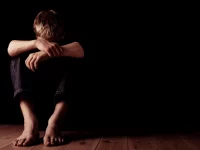 Maltrato infantil vinculado a dificultades en la regulación emocional y problemas de salud mental en adolescentes