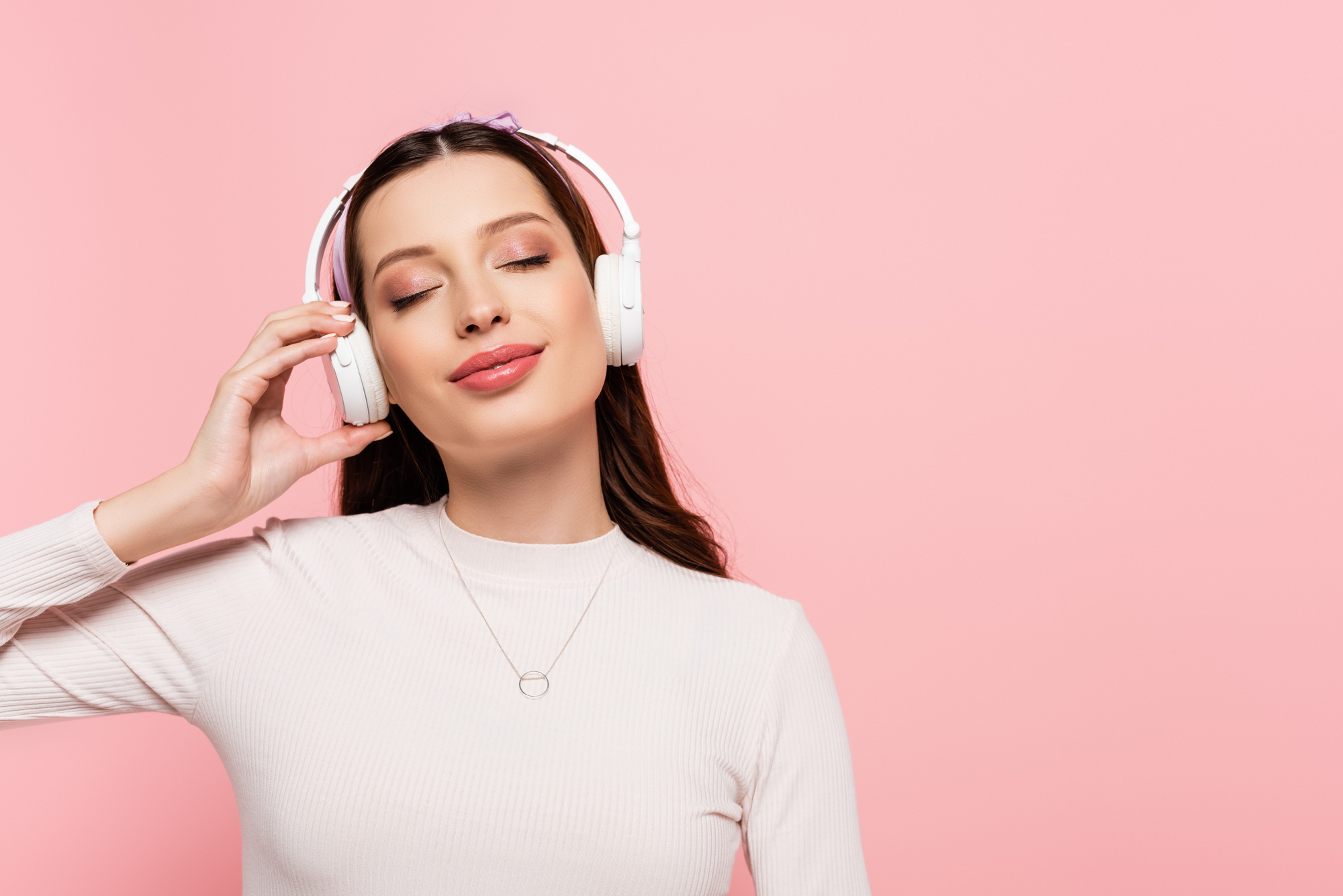 La música hermosa activa patrones únicos de conectividad cerebral,