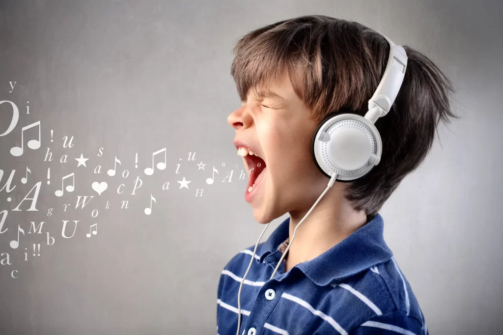 ¿Podría la música de fondo potenciar la concentración en el estudio en el TDAH?