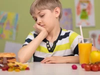 El reloj biológico de los adolescentes dicta sus antojos y explica el sedentarismo escolar