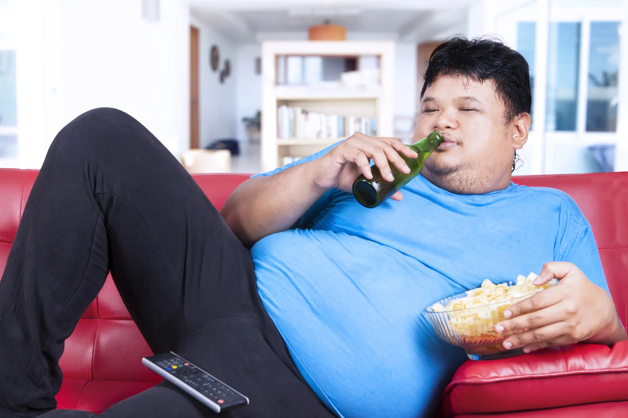 ¿Cómo afectan los hábitos poco saludables al riesgo de depresión?